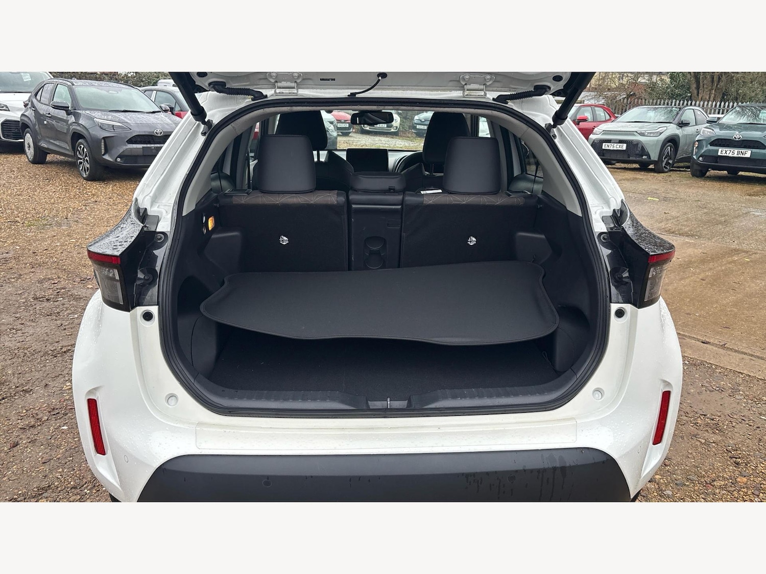 Used Toyota Yaris Cross 2022 for sale - 77400801: Photo 16