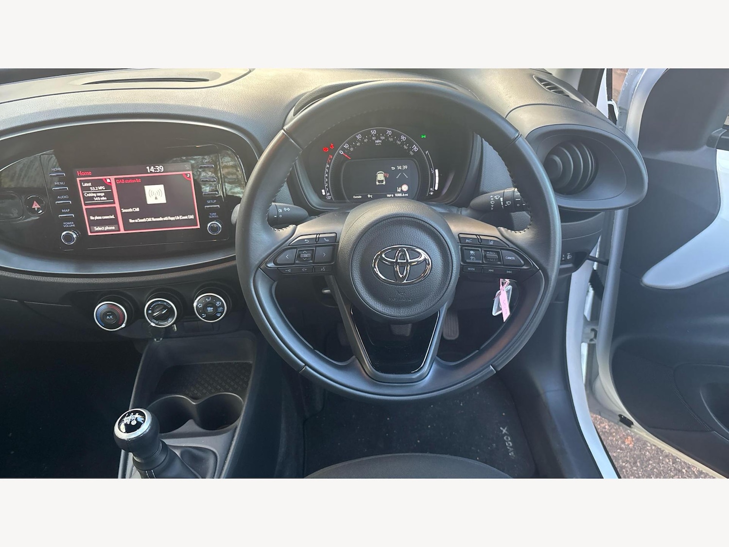 Used Toyota Aygo X 2022 for sale - 76992238: Photo 8