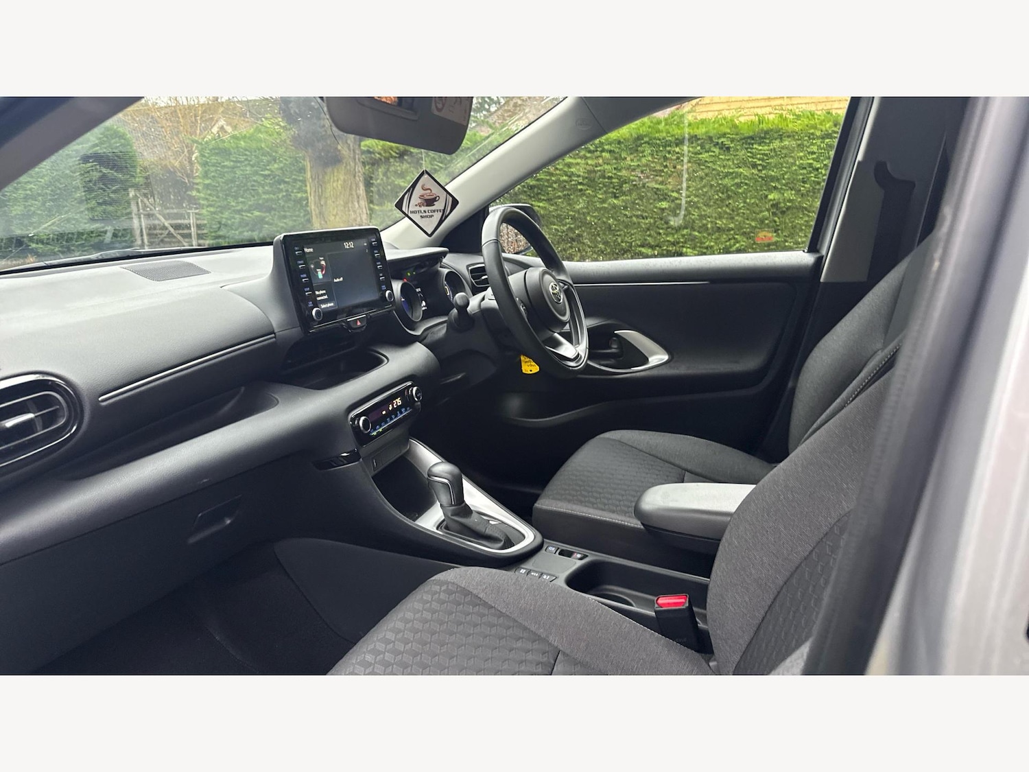 Used Toyota Yaris 2023 for sale - 77400643: Photo 12