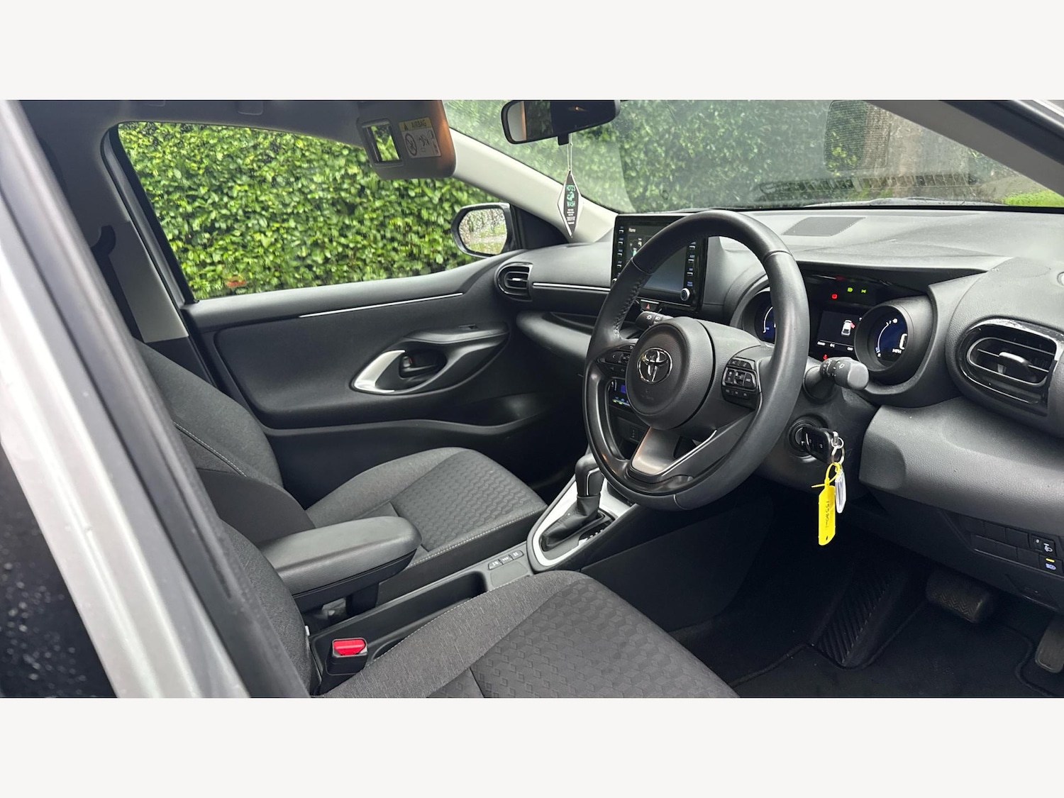 Used Toyota Yaris 2023 for sale - 77400643: Photo 13