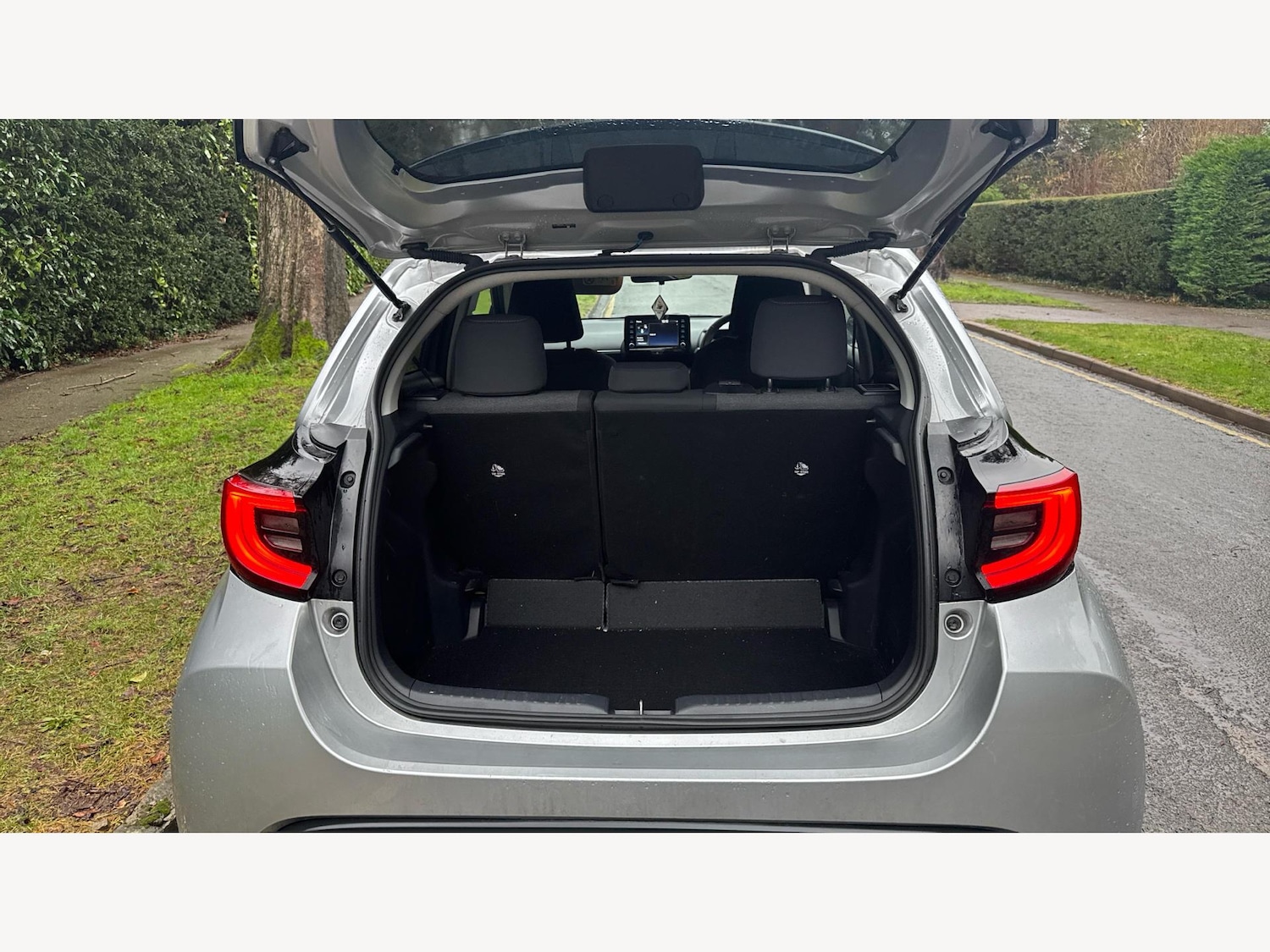 Used Toyota Yaris 2023 for sale - 77400643: Photo 16