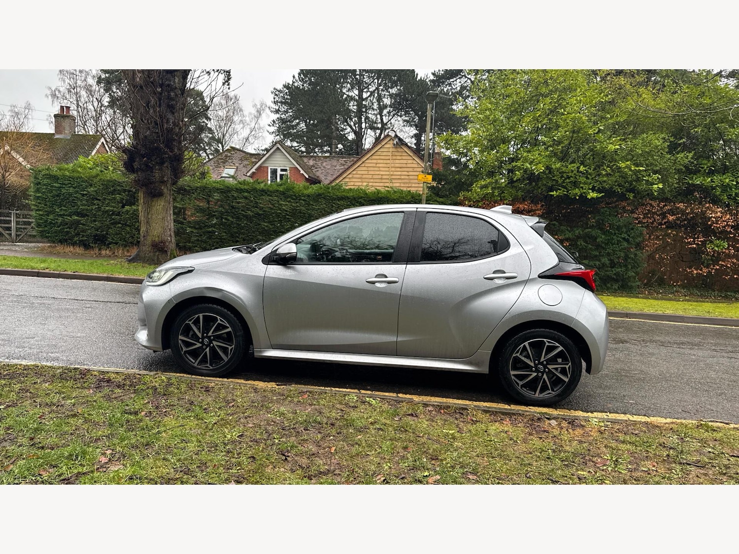 Used Toyota Yaris 2023 for sale - 77400643: Photo 19