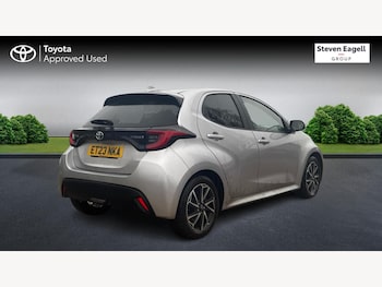 Used Toyota Yaris 2023 for sale - 77400643: Photo