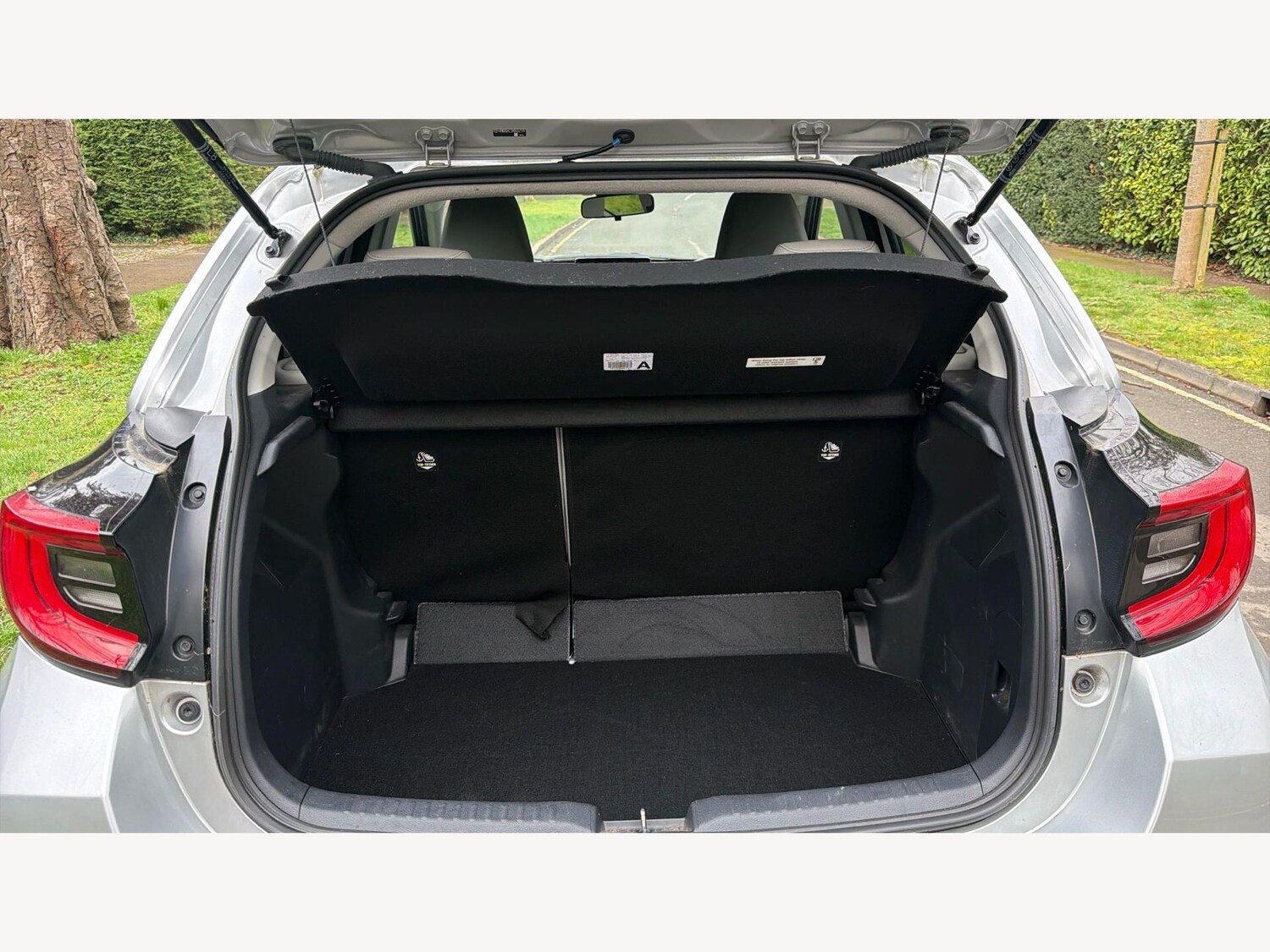 Used Toyota Yaris for sale - 77958499: Photo 16