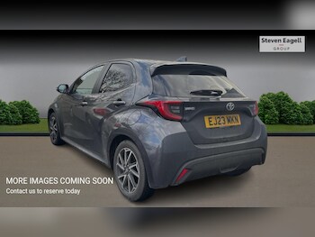 Used Toyota Yaris 2023 for sale - 77737428: Photo