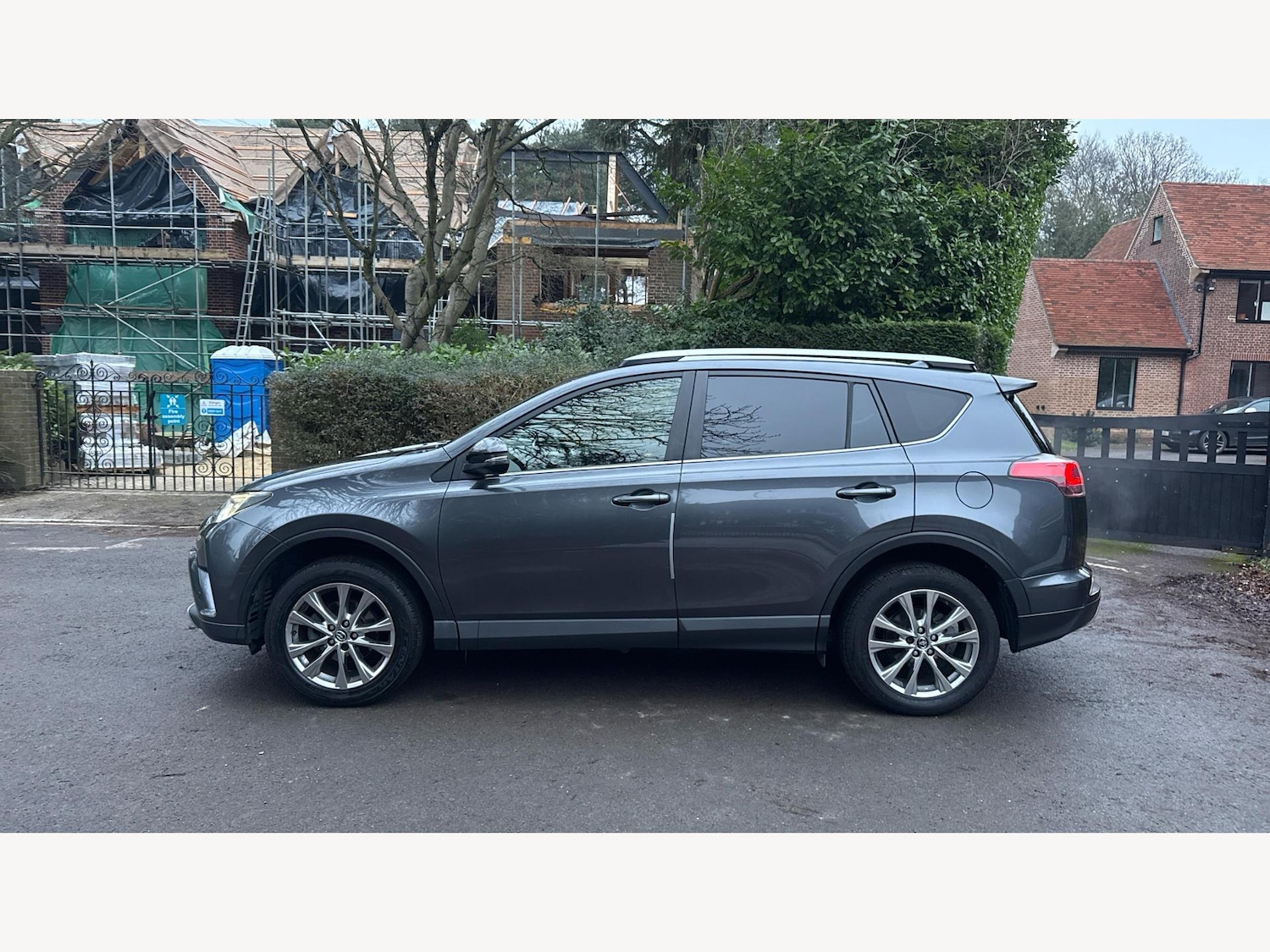 Used Toyota RAV4 2016 for sale - 77376448: Photo 19