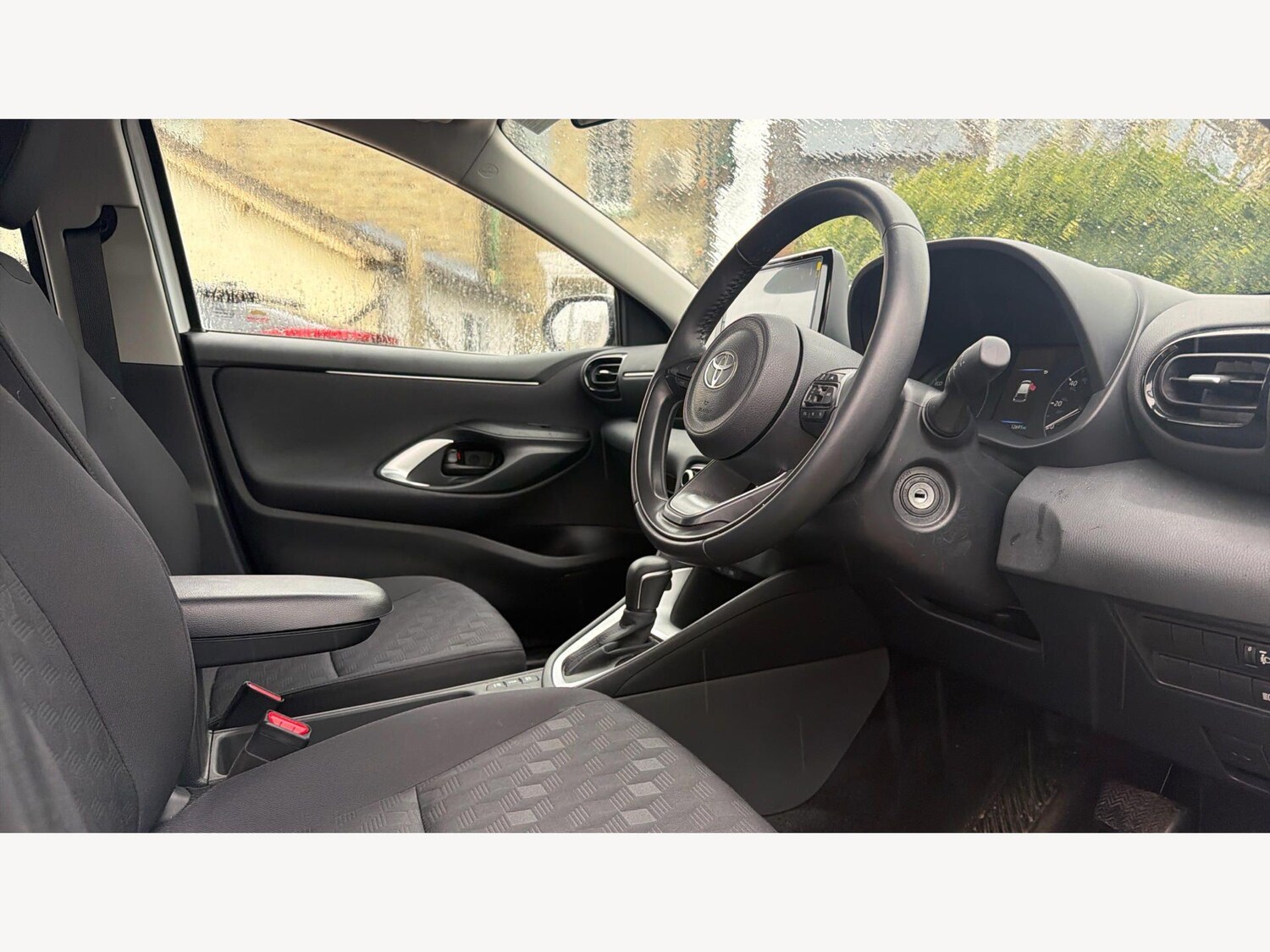 Used Toyota Yaris 2024 for sale - 78058181: Photo 13