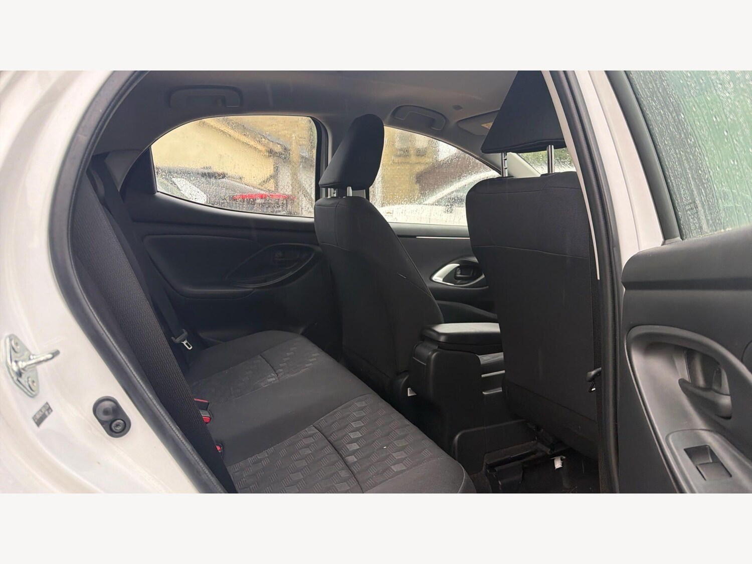 Used Toyota Yaris 2024 for sale - 78058181: Photo 14