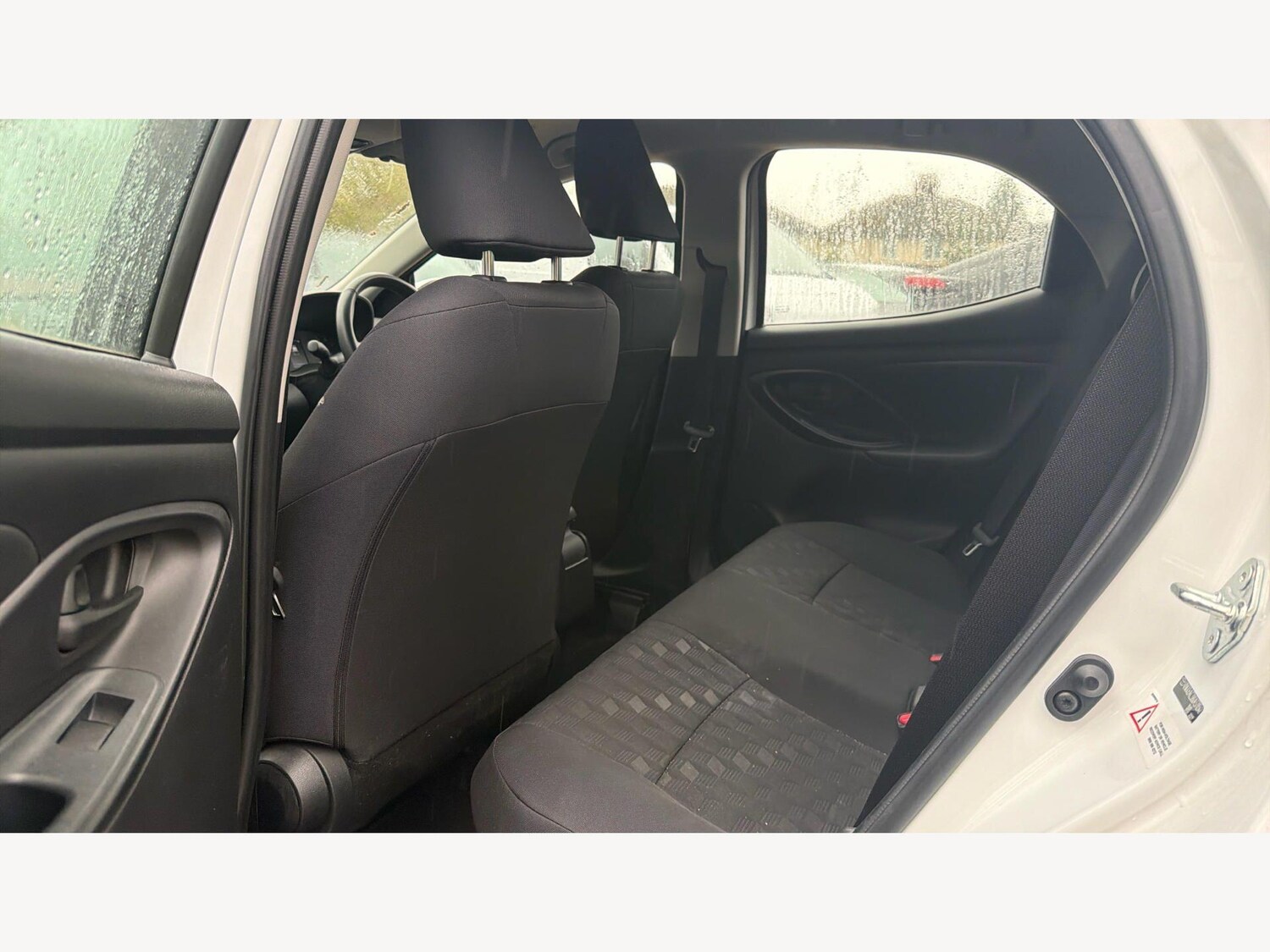 Used Toyota Yaris 2024 for sale - 78058181: Photo 15