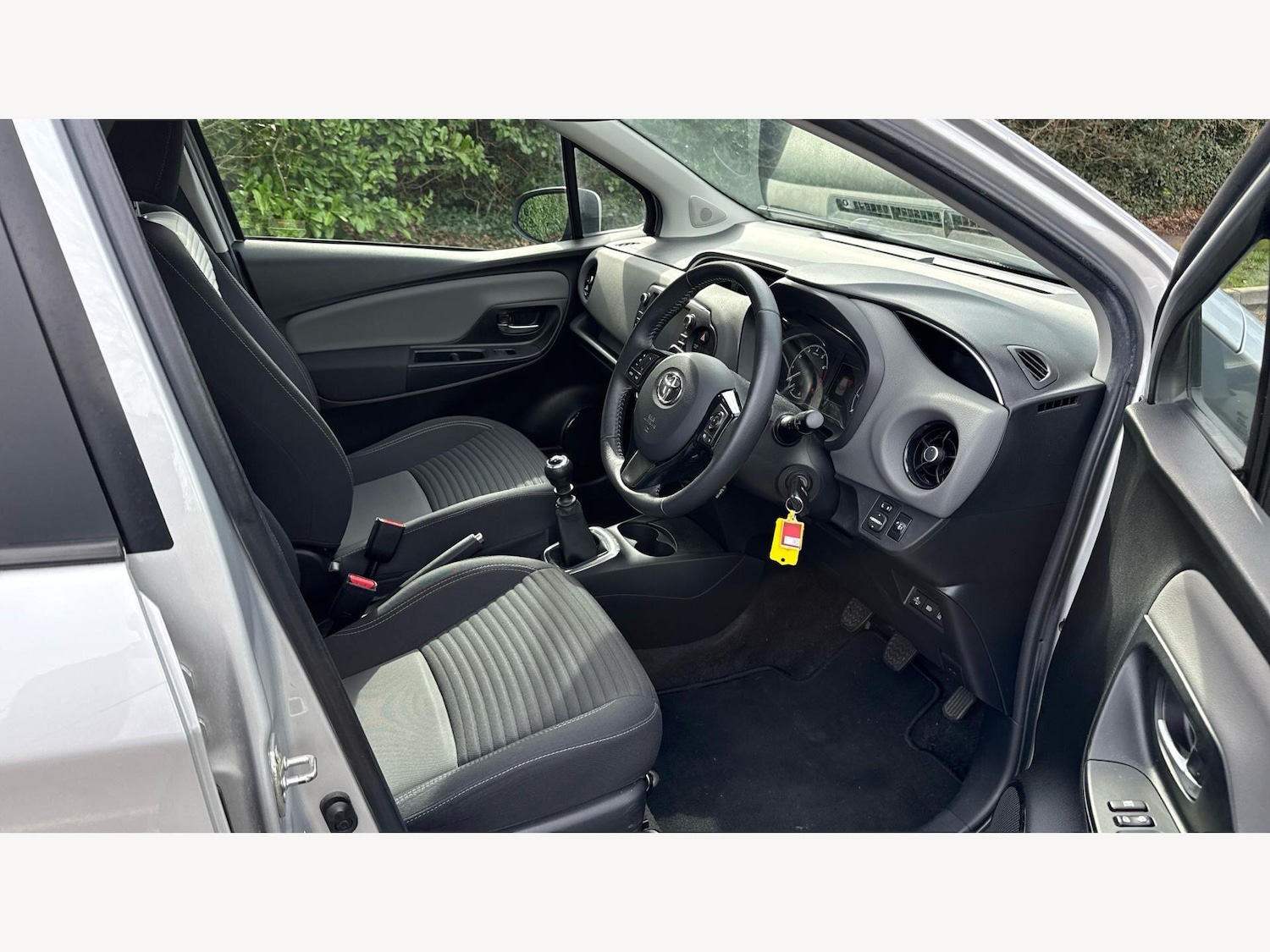 Used Toyota Yaris for sale - 77958349: Photo 13