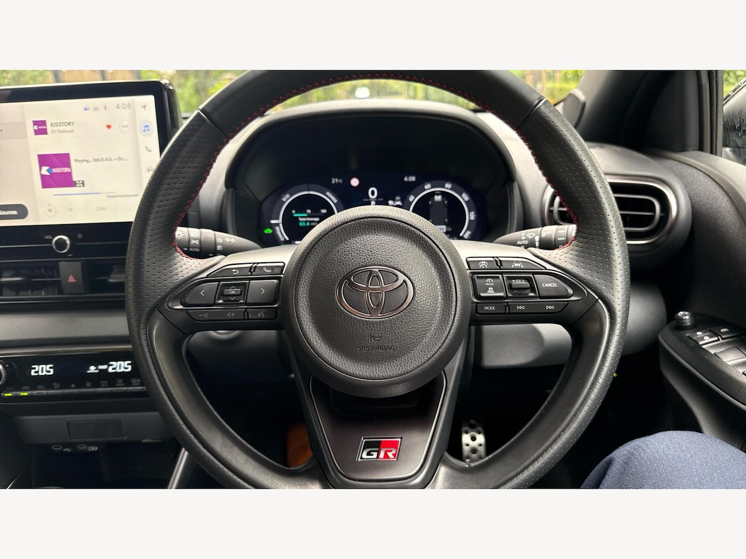 Used Toyota Yaris for sale - 77242613: Photo 10