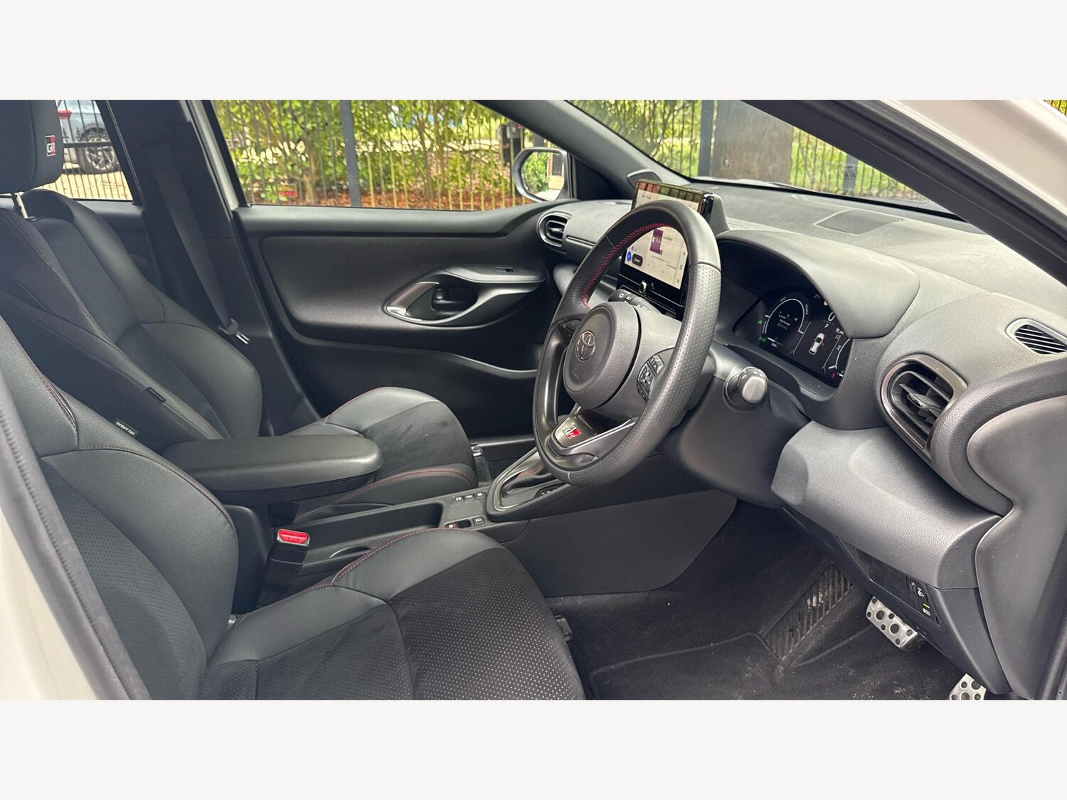 Used Toyota Yaris for sale - 77242613: Photo 13