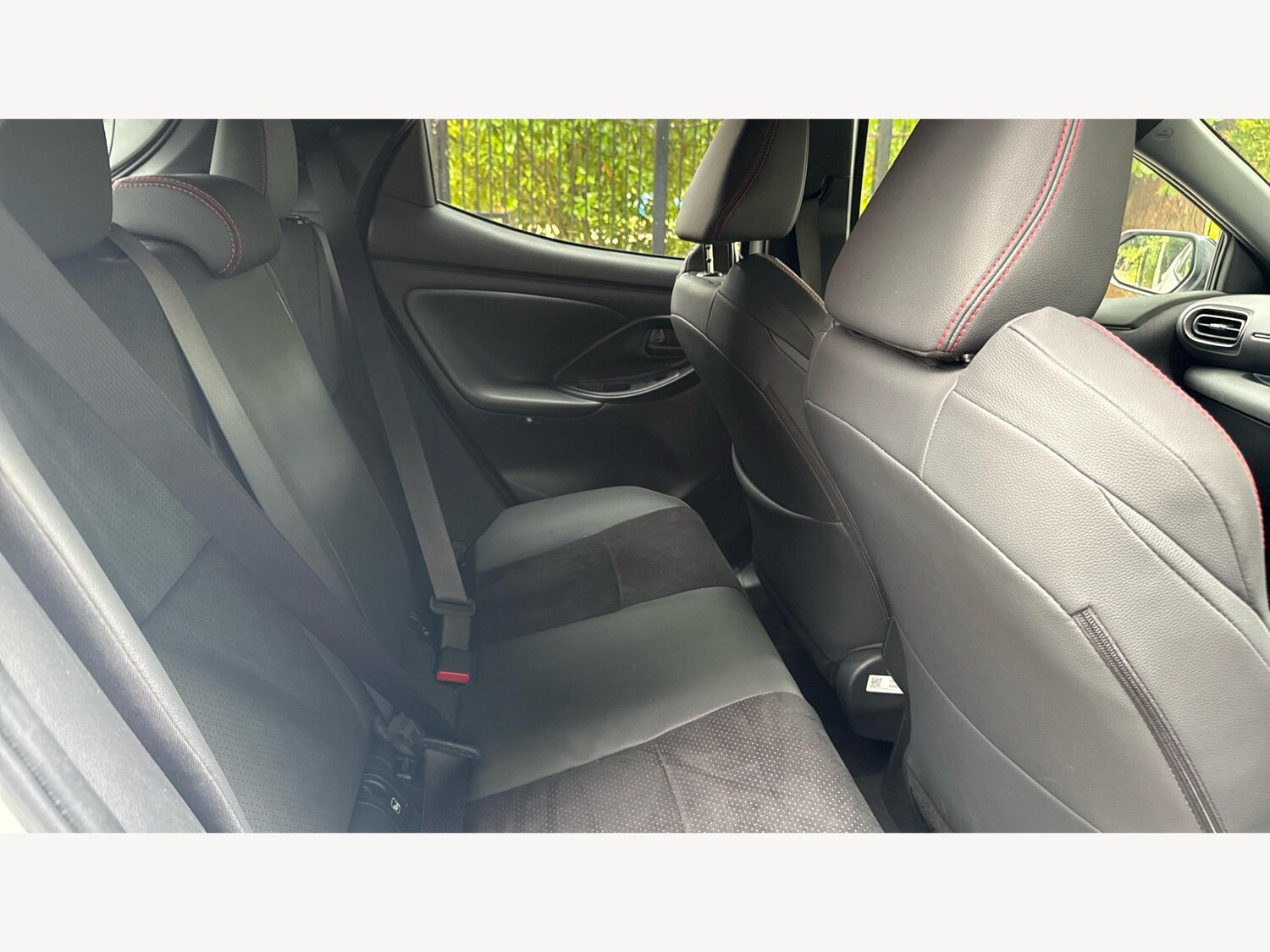 Used Toyota Yaris for sale - 77242613: Photo 14