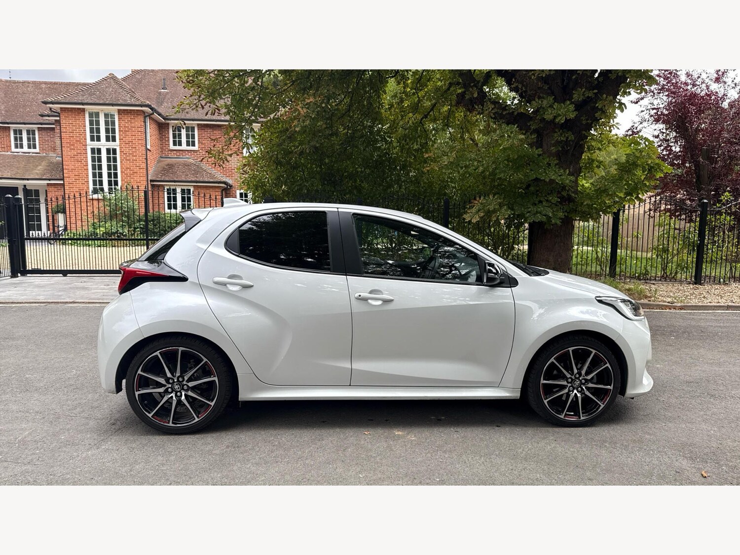 Used Toyota Yaris for sale - 77242613: Photo 18