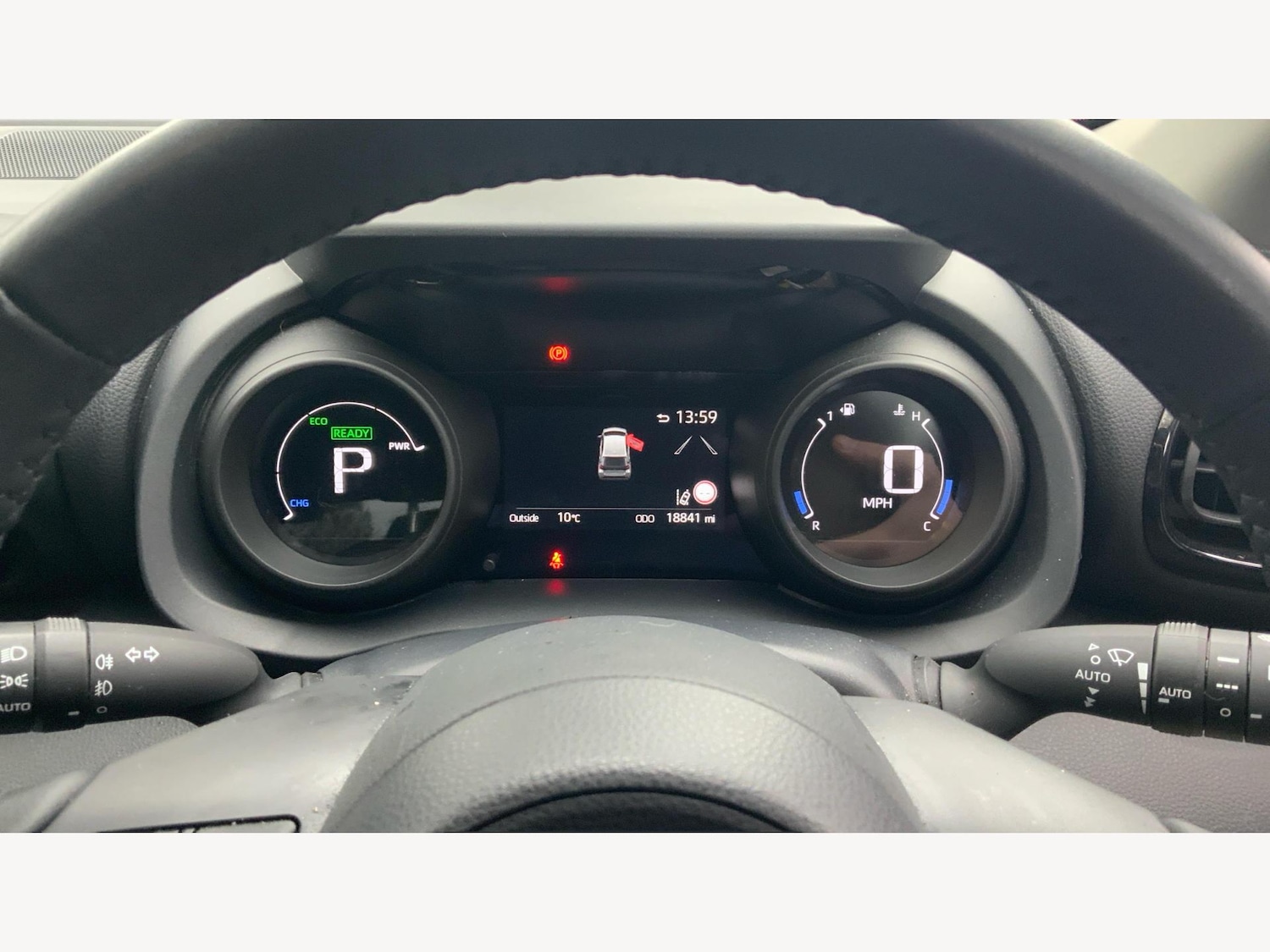 Used Toyota Yaris 2023 for sale - 76742624: Photo 11