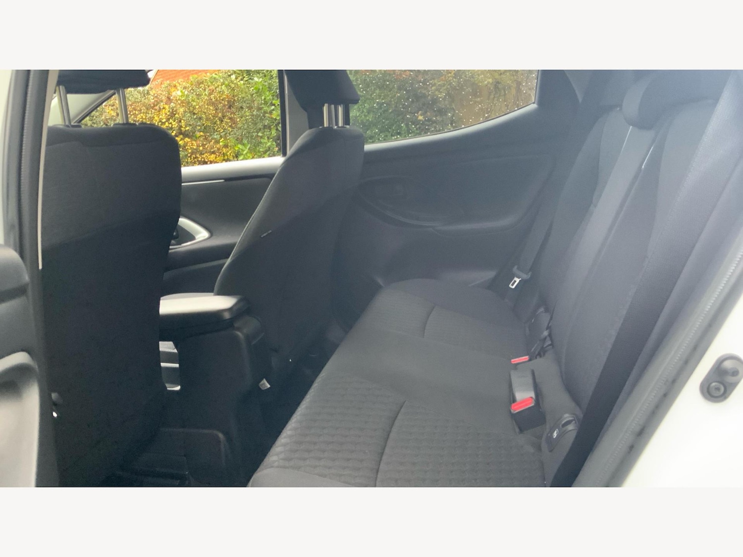 Used Toyota Yaris 2023 for sale - 76742624: Photo 15