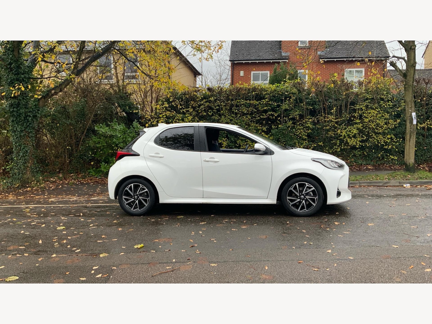 Used Toyota Yaris 2023 for sale - 76742624: Photo 18