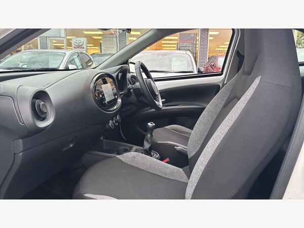 Used Toyota Aygo X 2022 for sale - 76260408: Photo 12