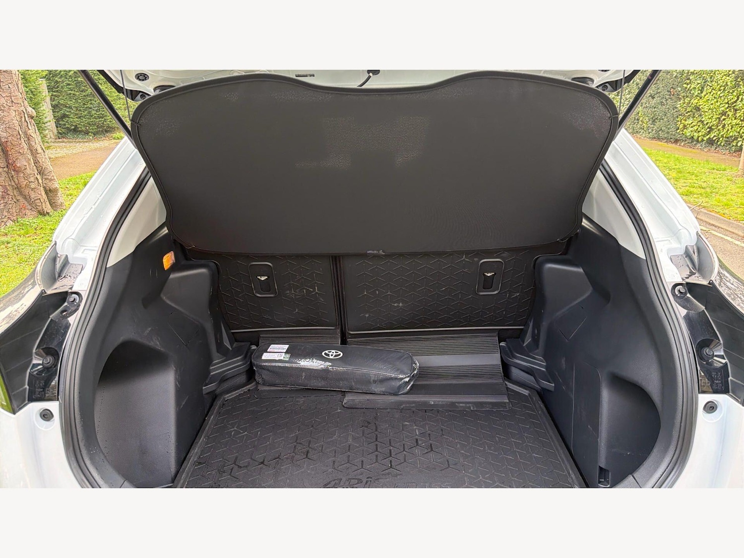 Used Toyota Yaris Cross for sale - 77823567: Photo 16