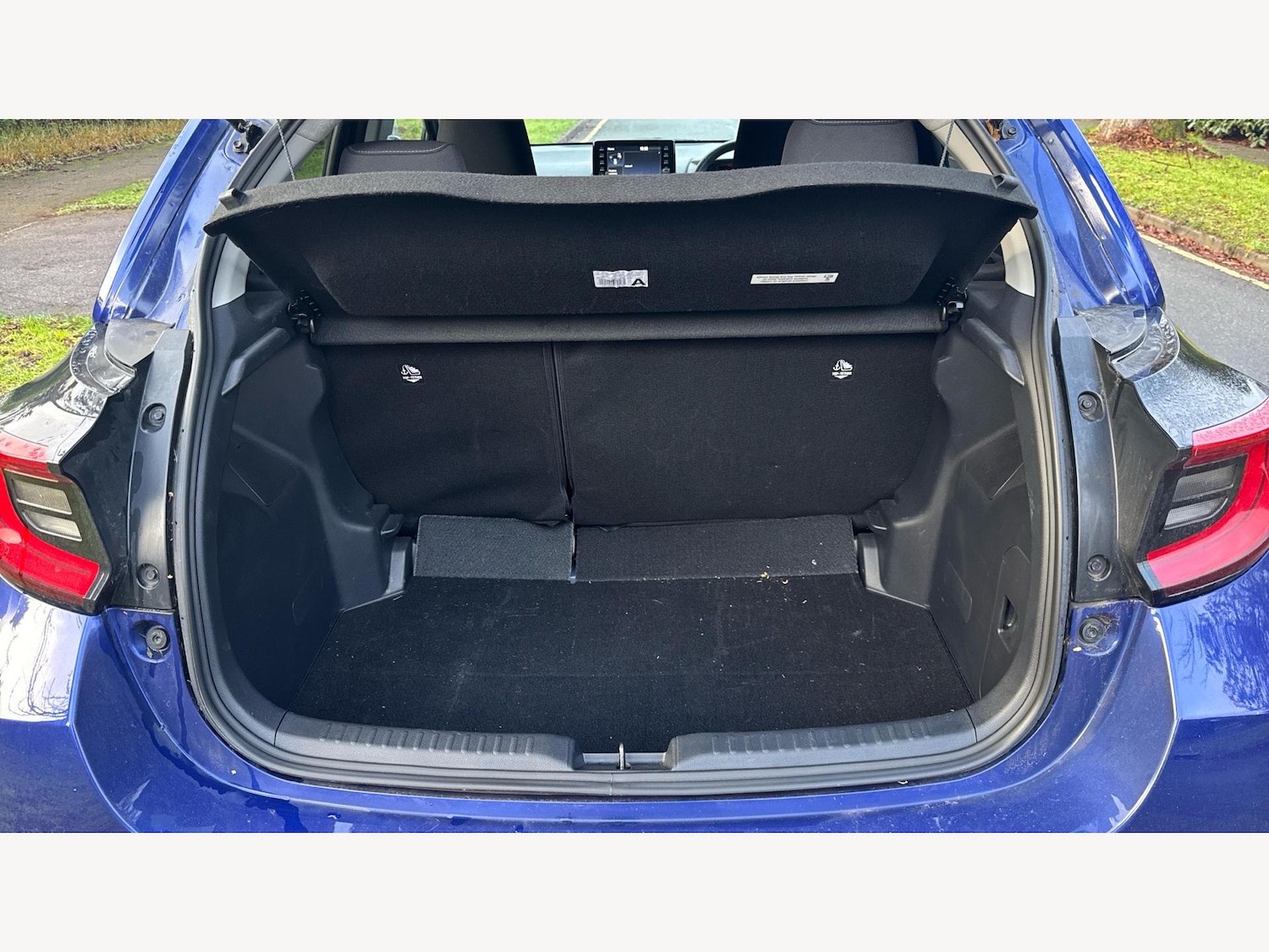 Used Toyota Yaris 2023 for sale - 76742880: Photo 16