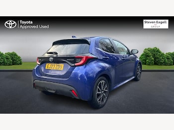 Used Toyota Yaris 2023 for sale - 76742880: Photo