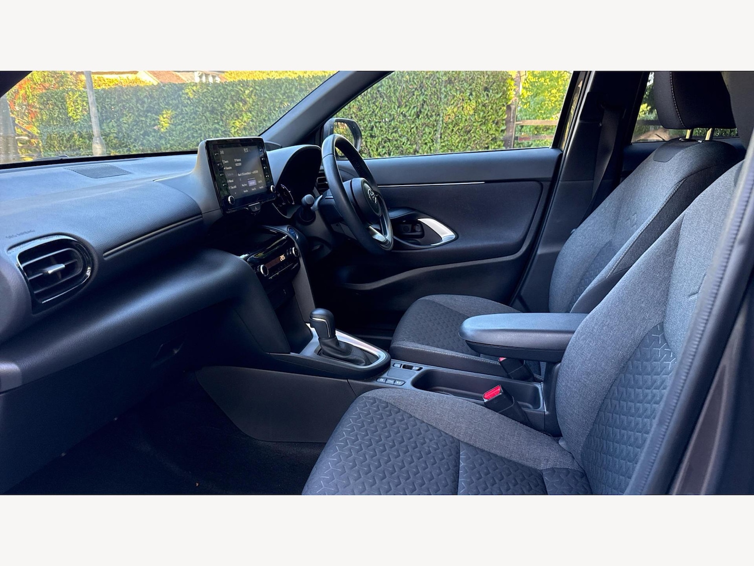 Used Toyota Yaris Cross 2022 for sale - 76189982: Photo 12