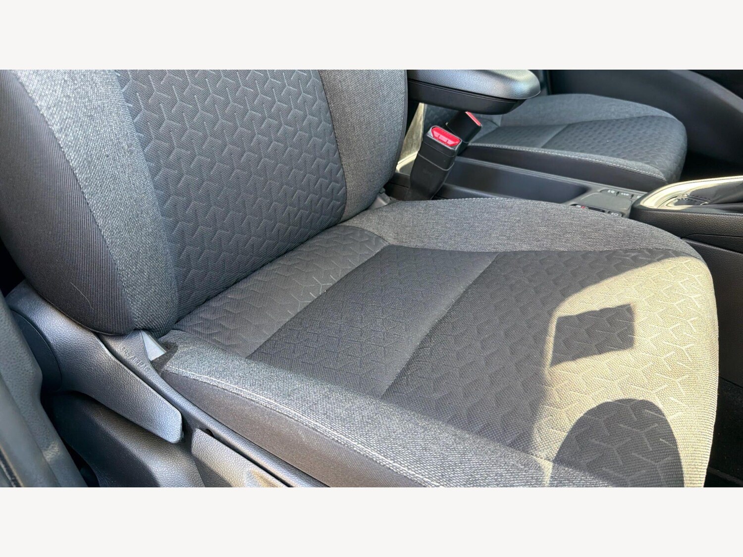 Used Toyota Yaris Cross 2024 for sale - 78157072: Photo 19