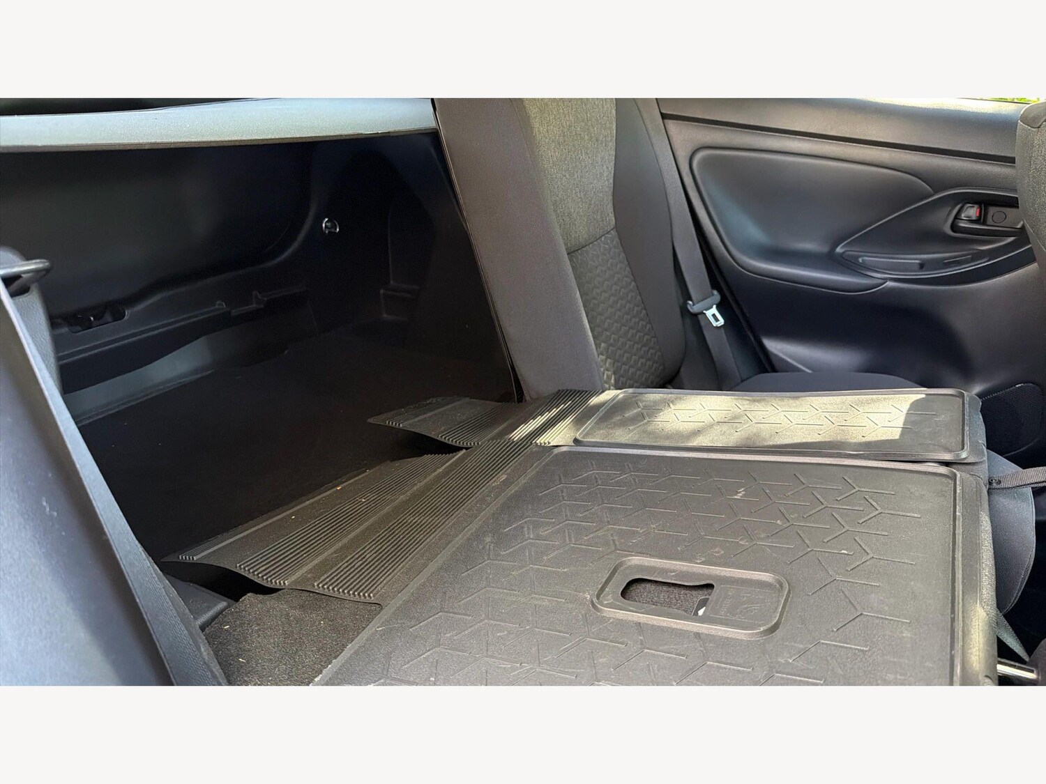 Used Toyota Yaris Cross 2024 for sale - 78157072: Photo 20