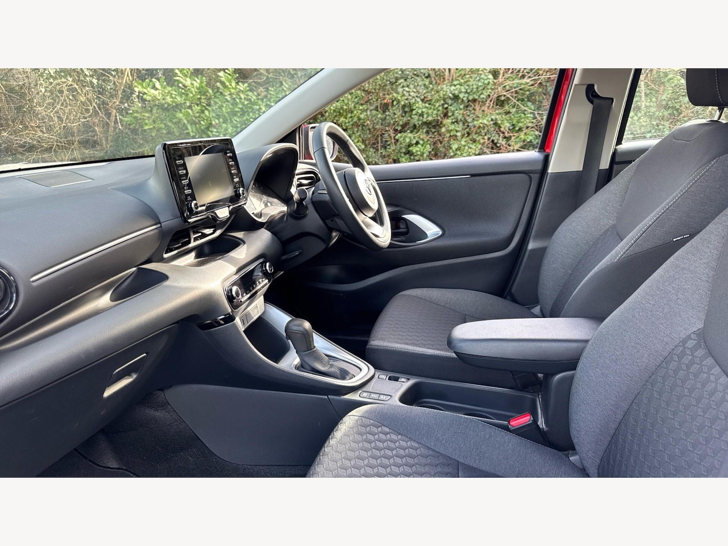 Used Toyota Yaris 2022 for sale - 77696521: Photo 12