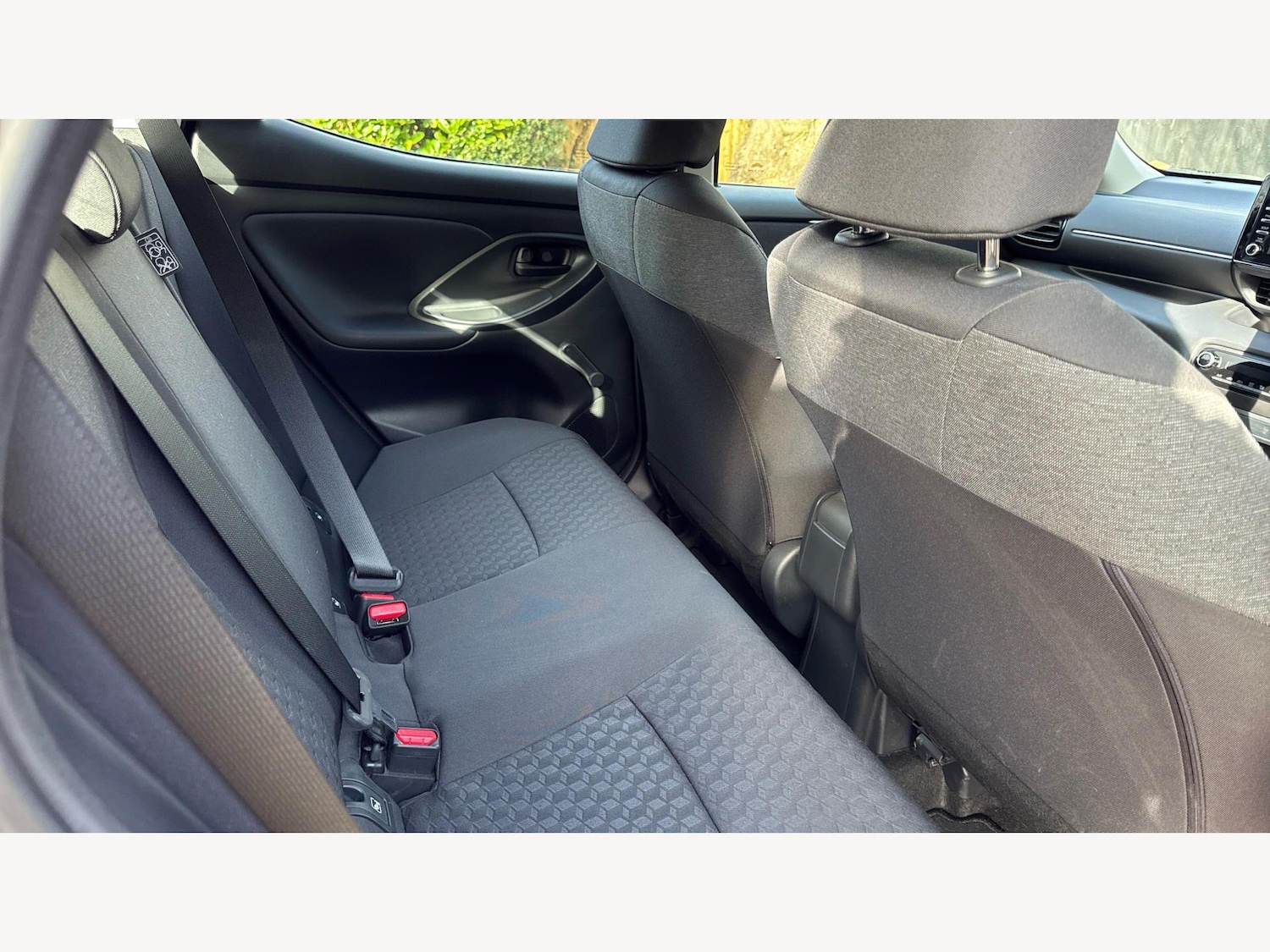 Used Toyota Yaris 2022 for sale - 77696521: Photo 14