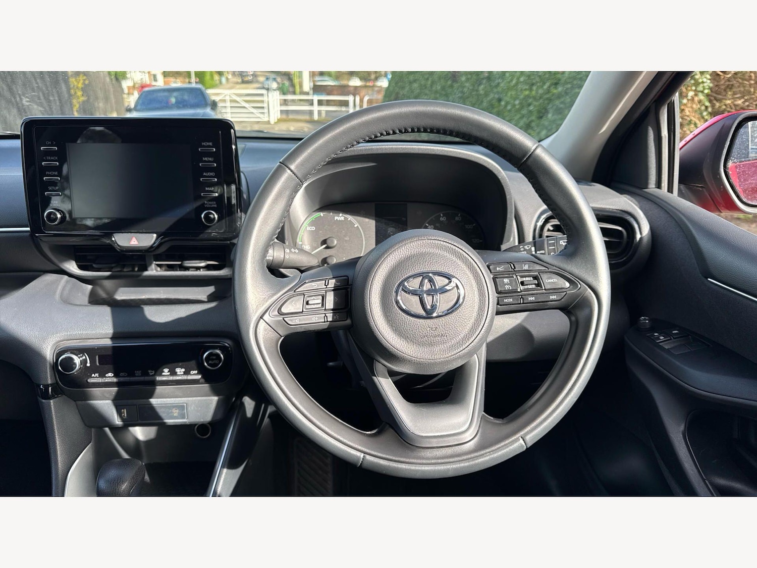 Used Toyota Yaris 2022 for sale - 77696521: Photo 8