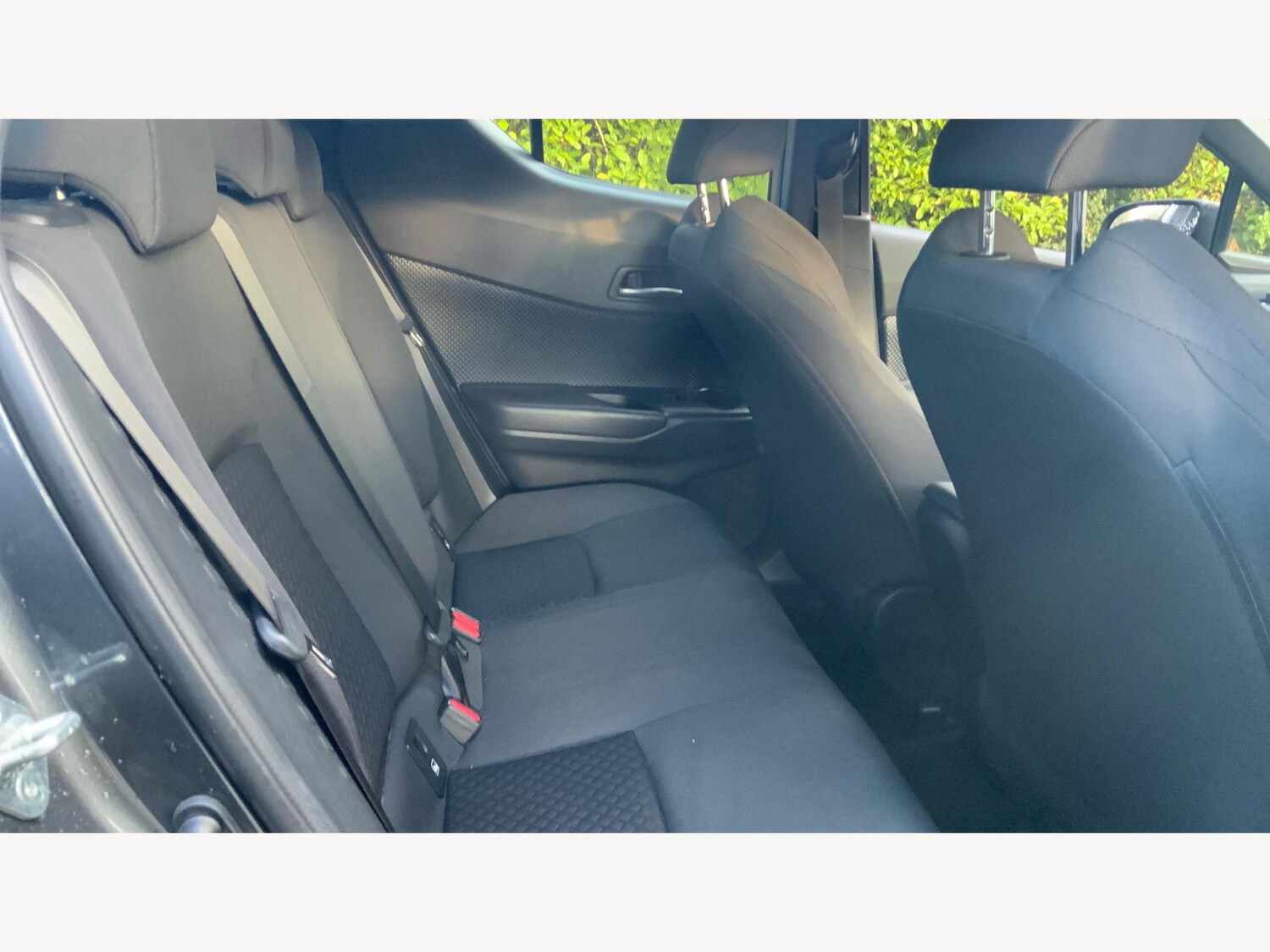 Used Toyota C-HR 2022 for sale - 76992833: Photo 14