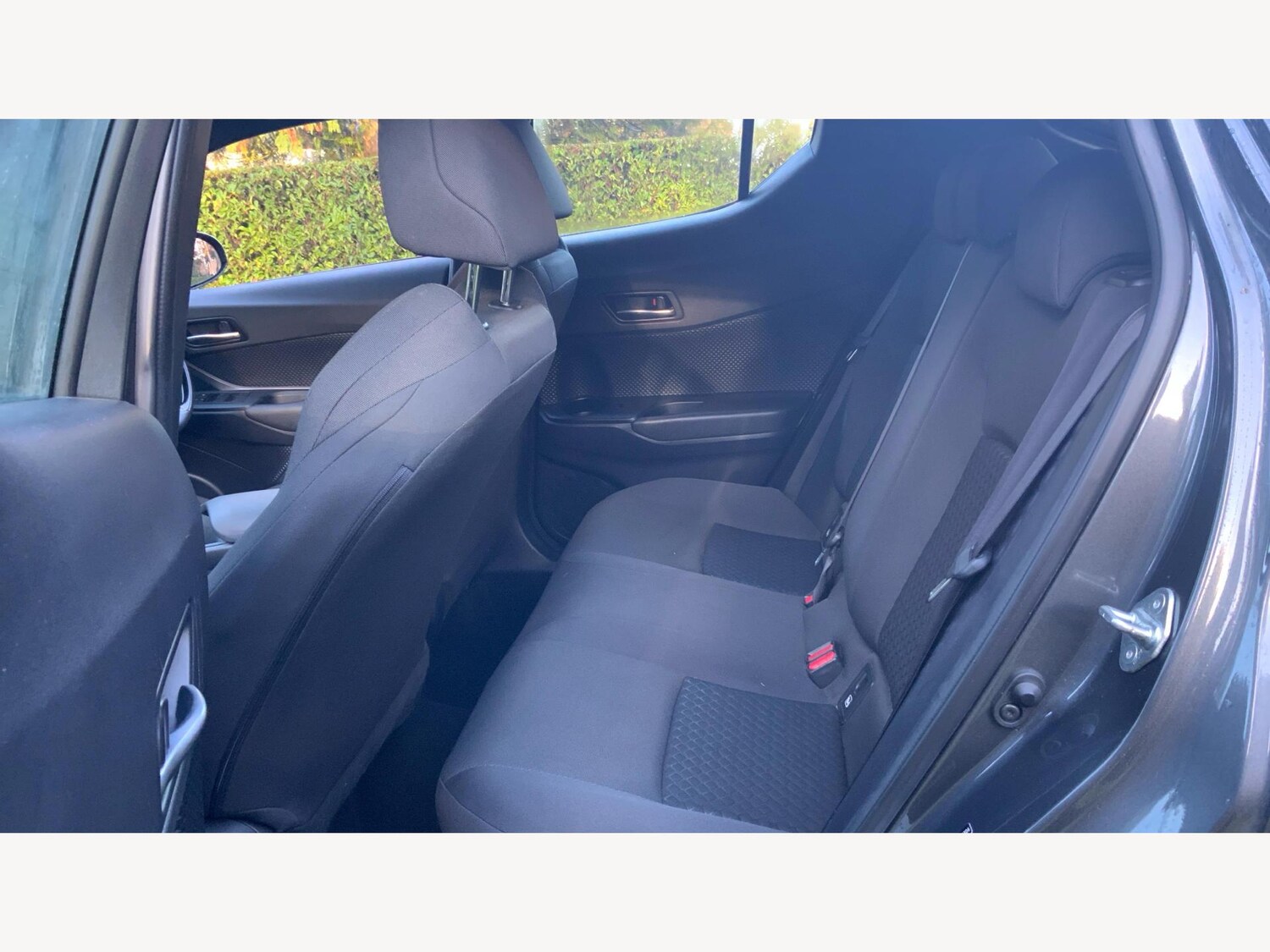 Used Toyota C-HR 2022 for sale - 76992833: Photo 15