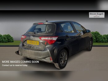 Used Toyota Yaris 2019 for sale - 77784524: Photo