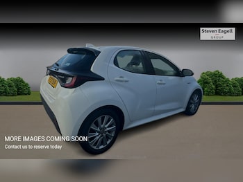 Used Toyota Yaris 2021 for sale - 76409280: Photo