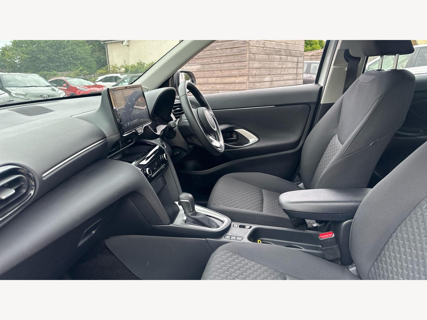 Used Toyota Yaris Cross for sale - 77242847: Photo 12