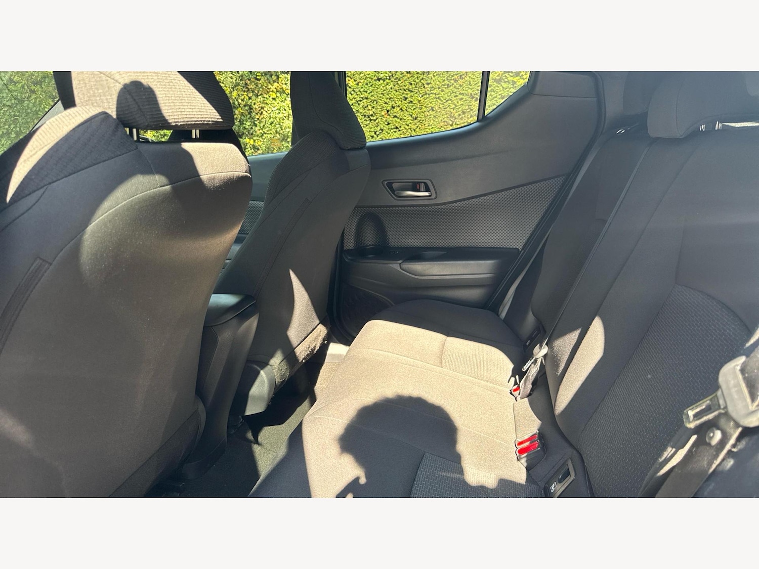 Used Toyota C-HR 2019 for sale - 76012896: Photo 15