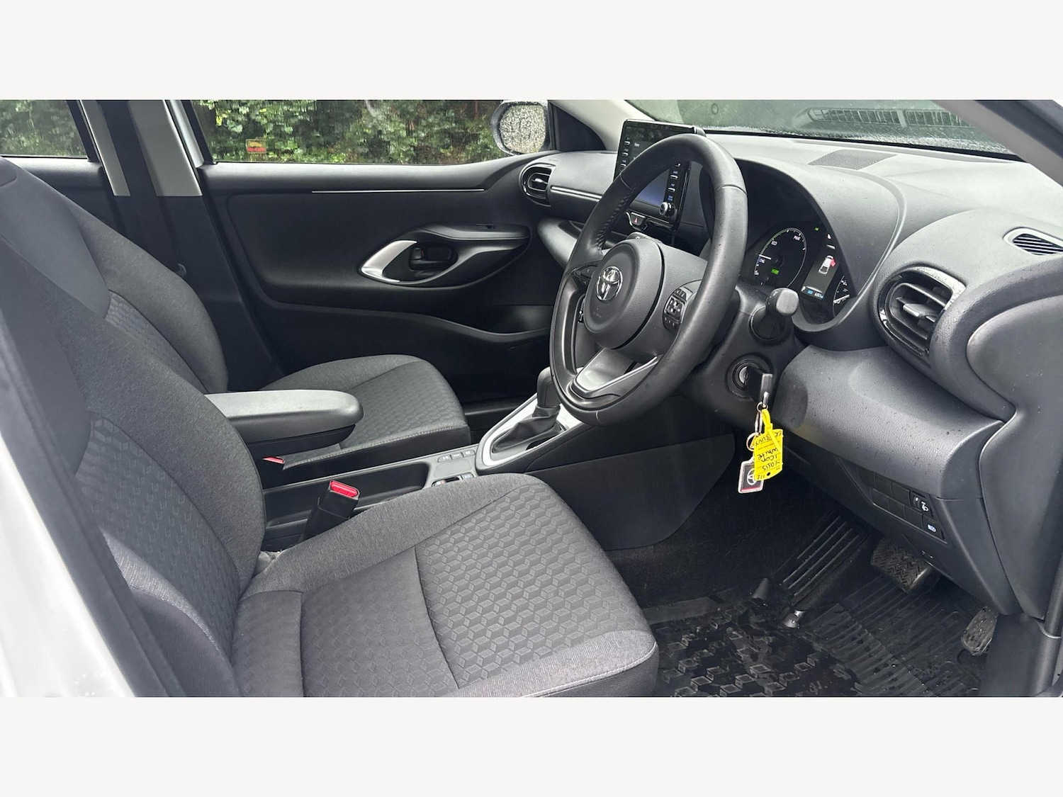 Used Toyota Yaris 2023 for sale - 77400809: Photo 13