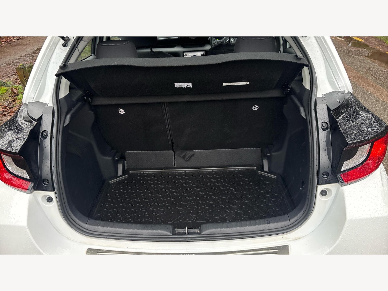 Used Toyota Yaris 2023 for sale - 77400809: Photo 16