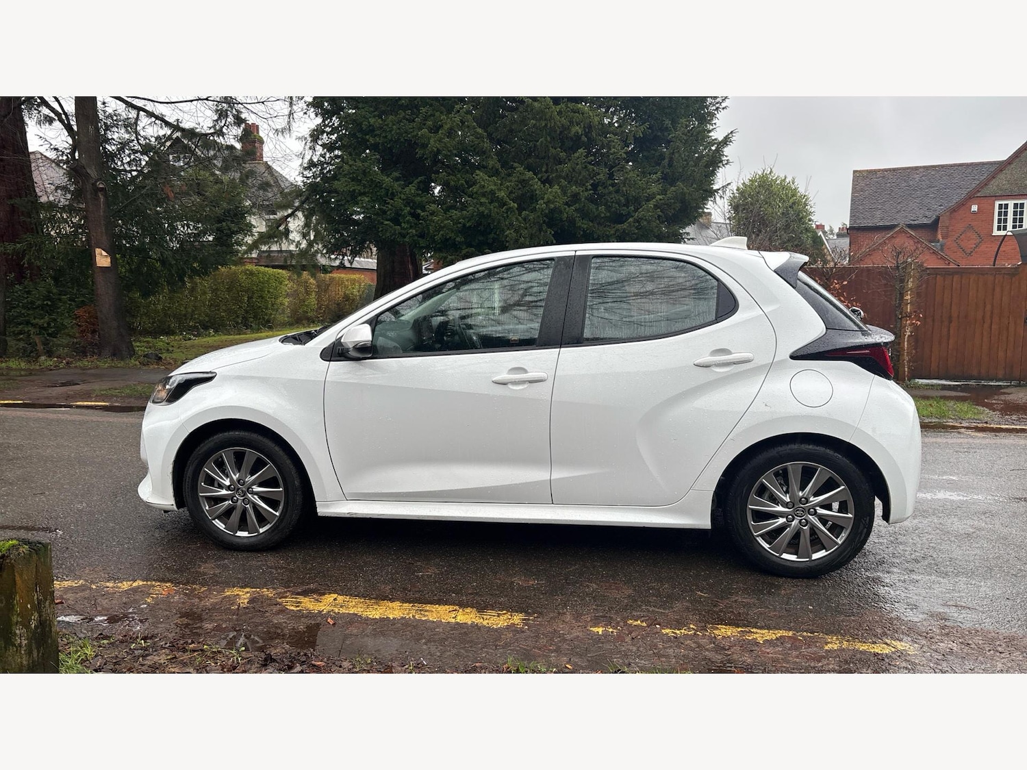 Used Toyota Yaris 2023 for sale - 77400809: Photo 19