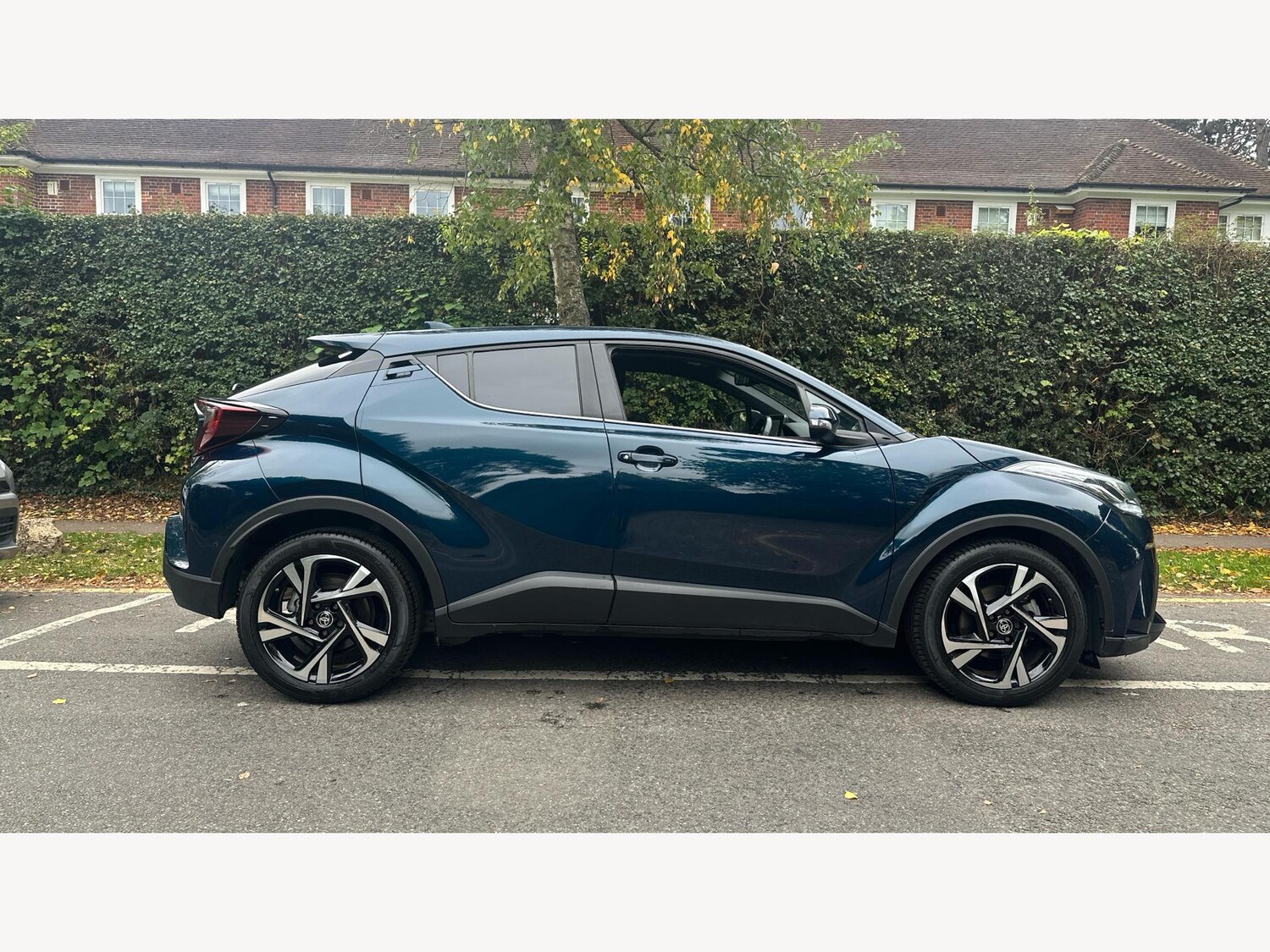 Used Toyota C-HR 2023 for sale - 76260159: Photo 18