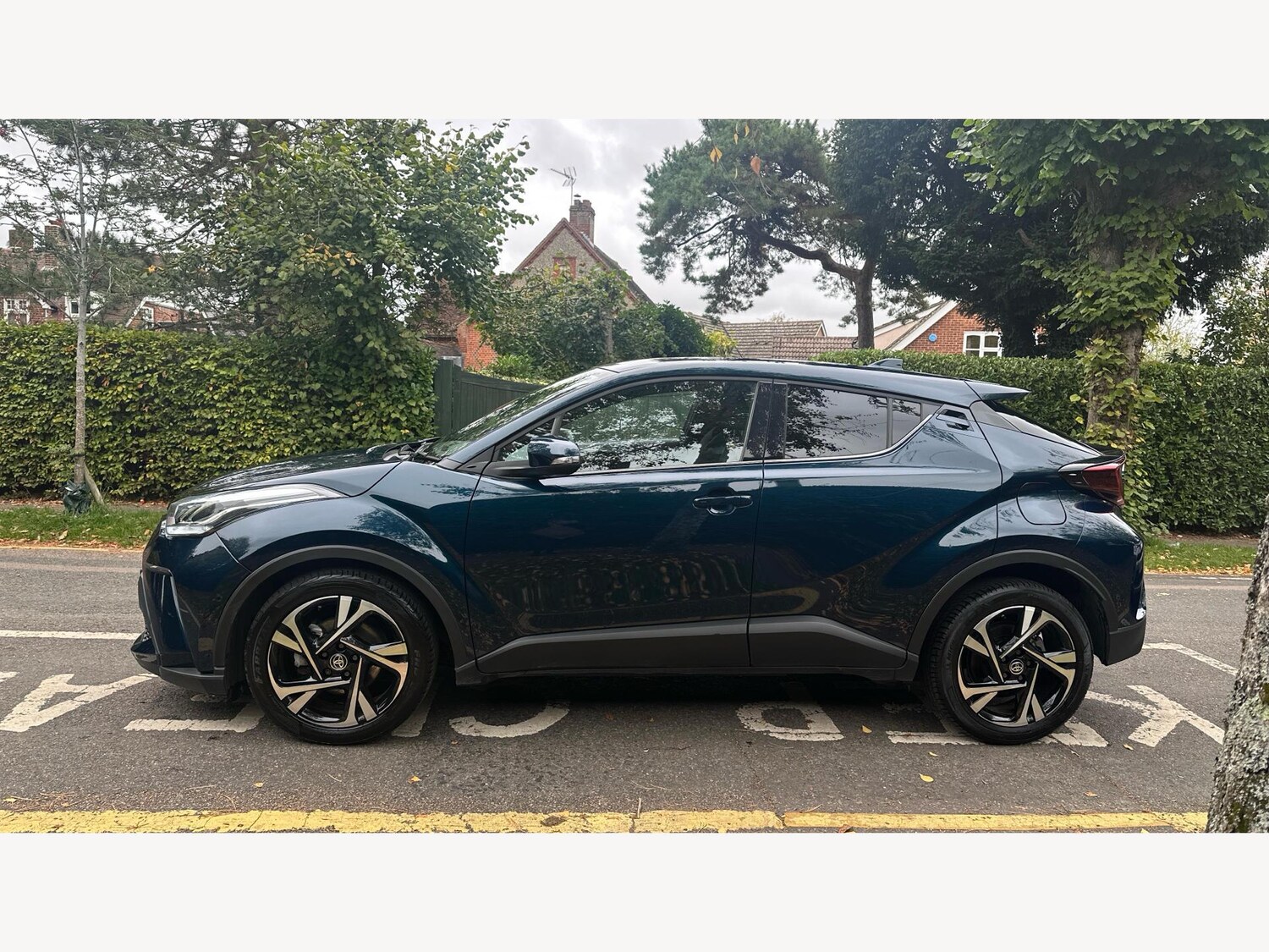 Used Toyota C-HR 2023 for sale - 76260159: Photo 19