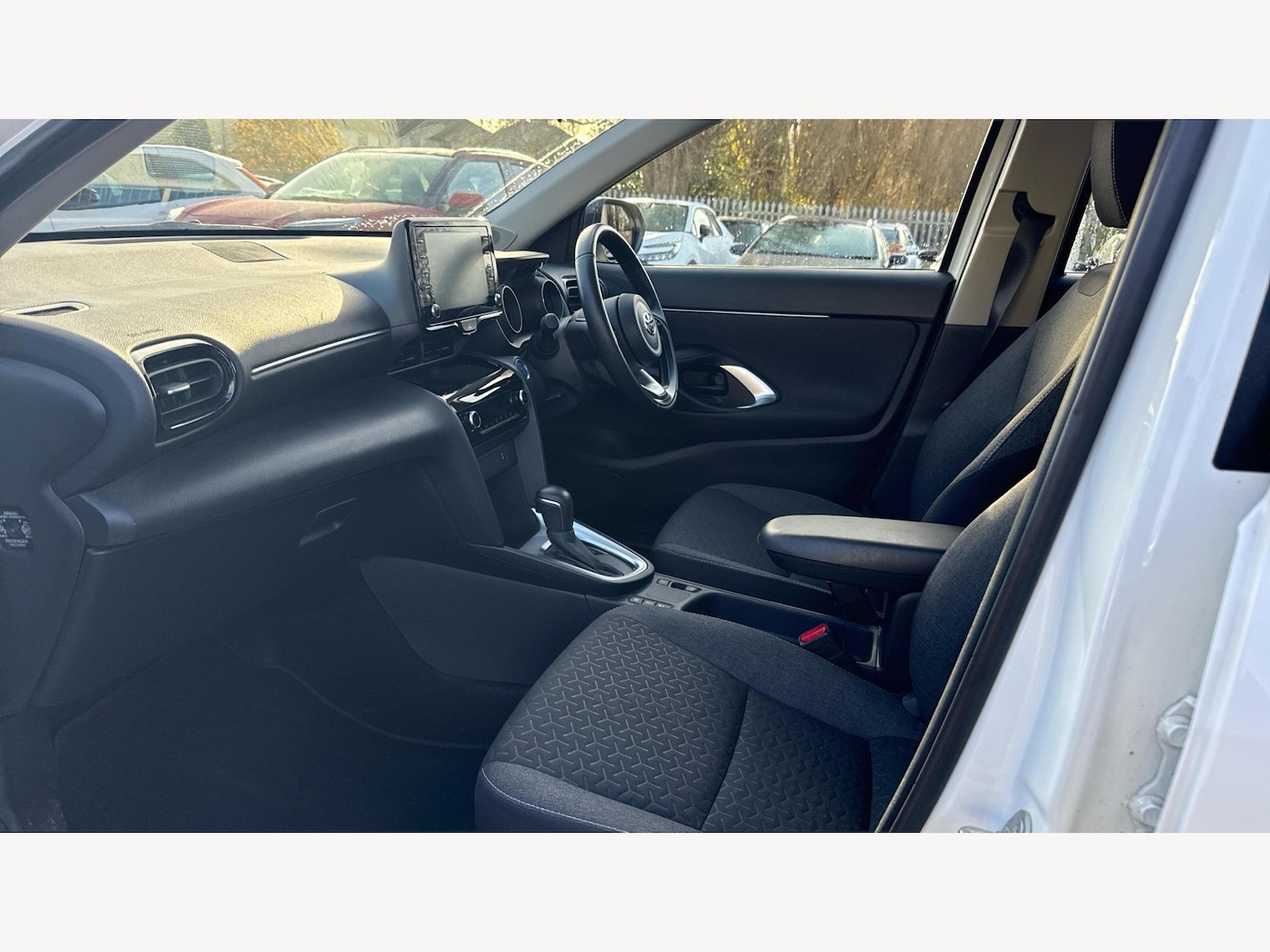 Used Toyota Yaris Cross 2024 for sale - 76607533: Photo 12