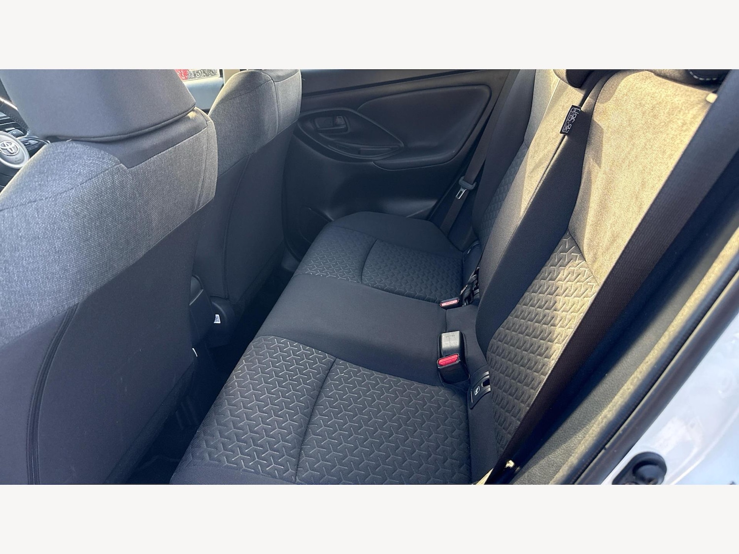 Used Toyota Yaris Cross 2024 for sale - 76607533: Photo 15