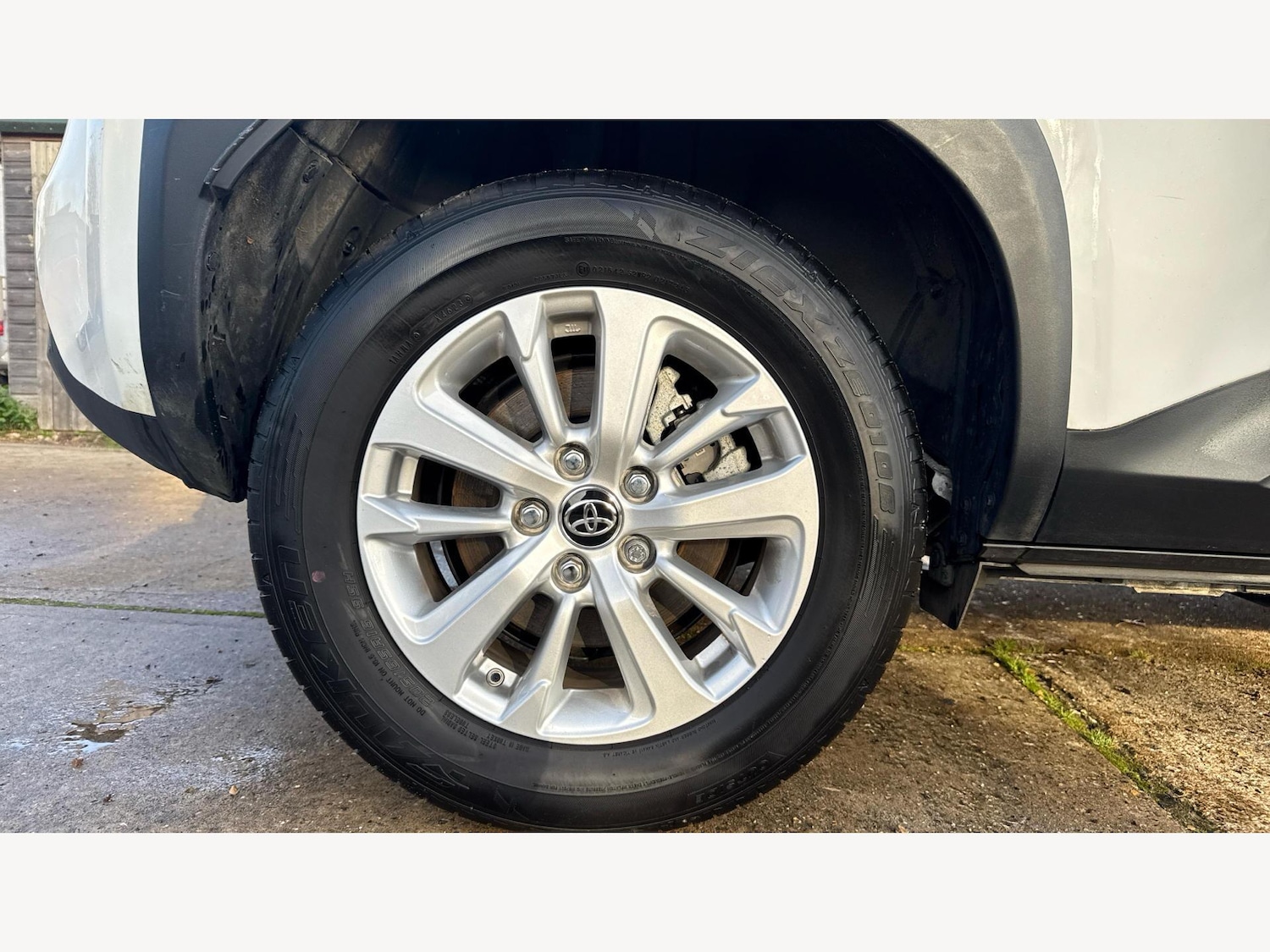 Used Toyota Yaris Cross 2024 for sale - 76607533: Photo 20