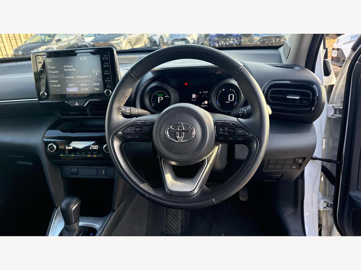 Used Toyota Yaris Cross 2024 for sale - 76607533: Photo 8