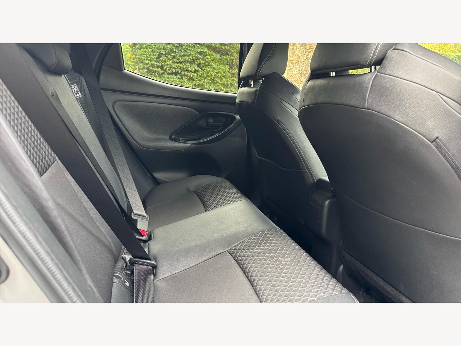 Used Toyota Yaris 2021 for sale - 75949660: Photo 14