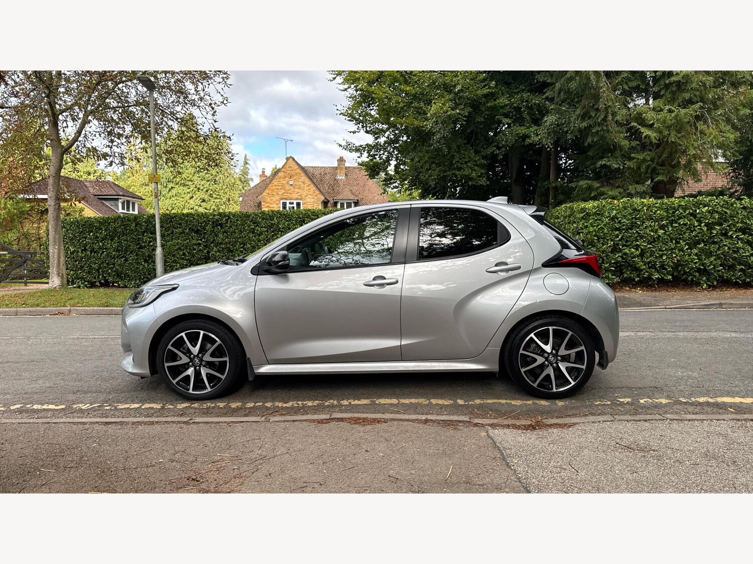 Used Toyota Yaris 2021 for sale - 75949660: Photo 19