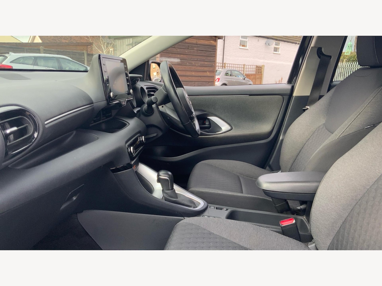 Used Toyota Yaris 2021 for sale - 77400433: Photo 12