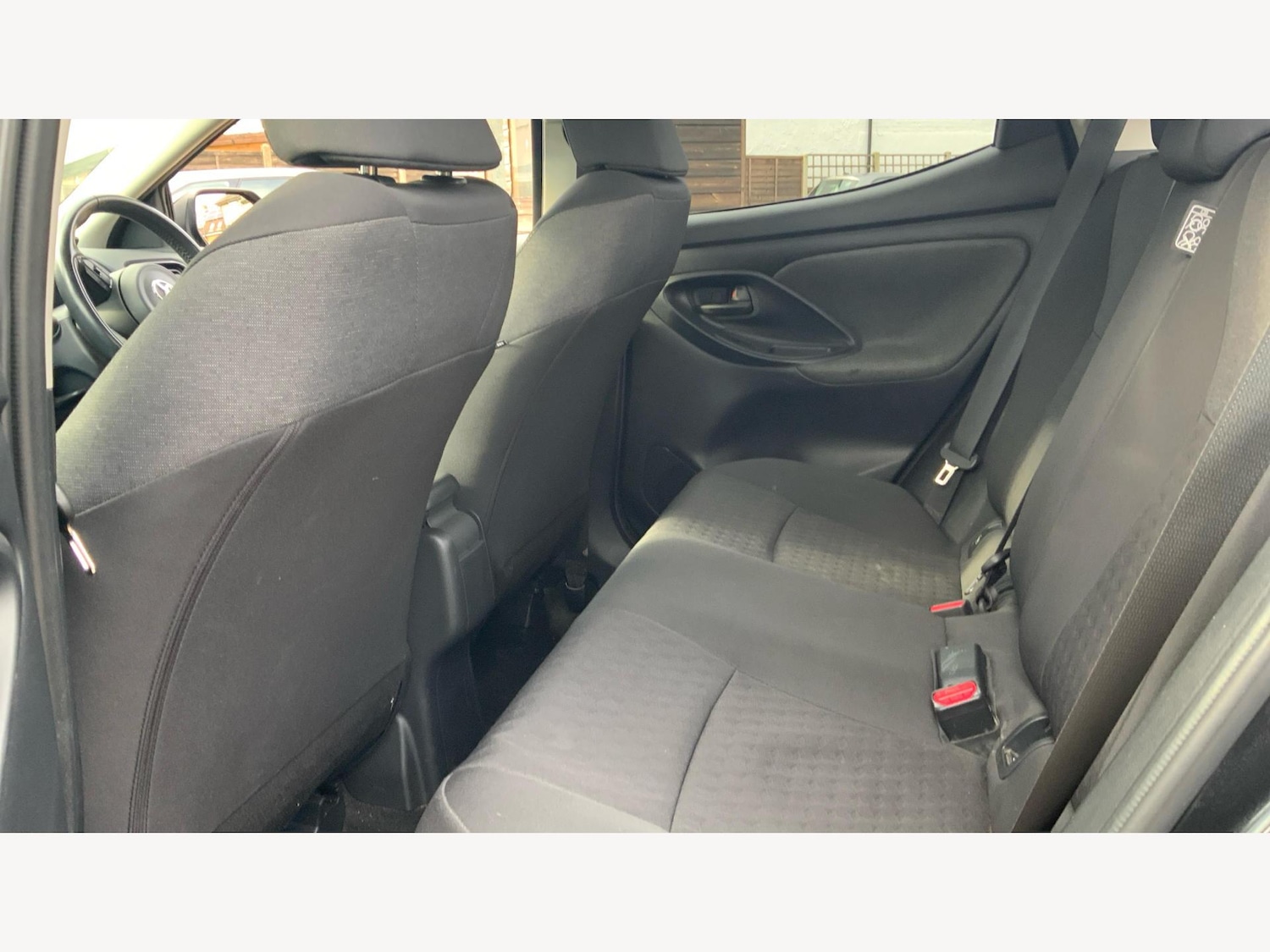 Used Toyota Yaris 2021 for sale - 77400433: Photo 15